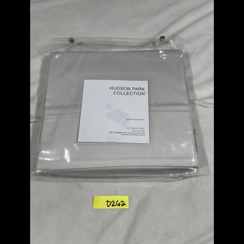 NIB [ Queen ] 600TC Cotton‎ Flat Sheet for Hudson Park in Silver